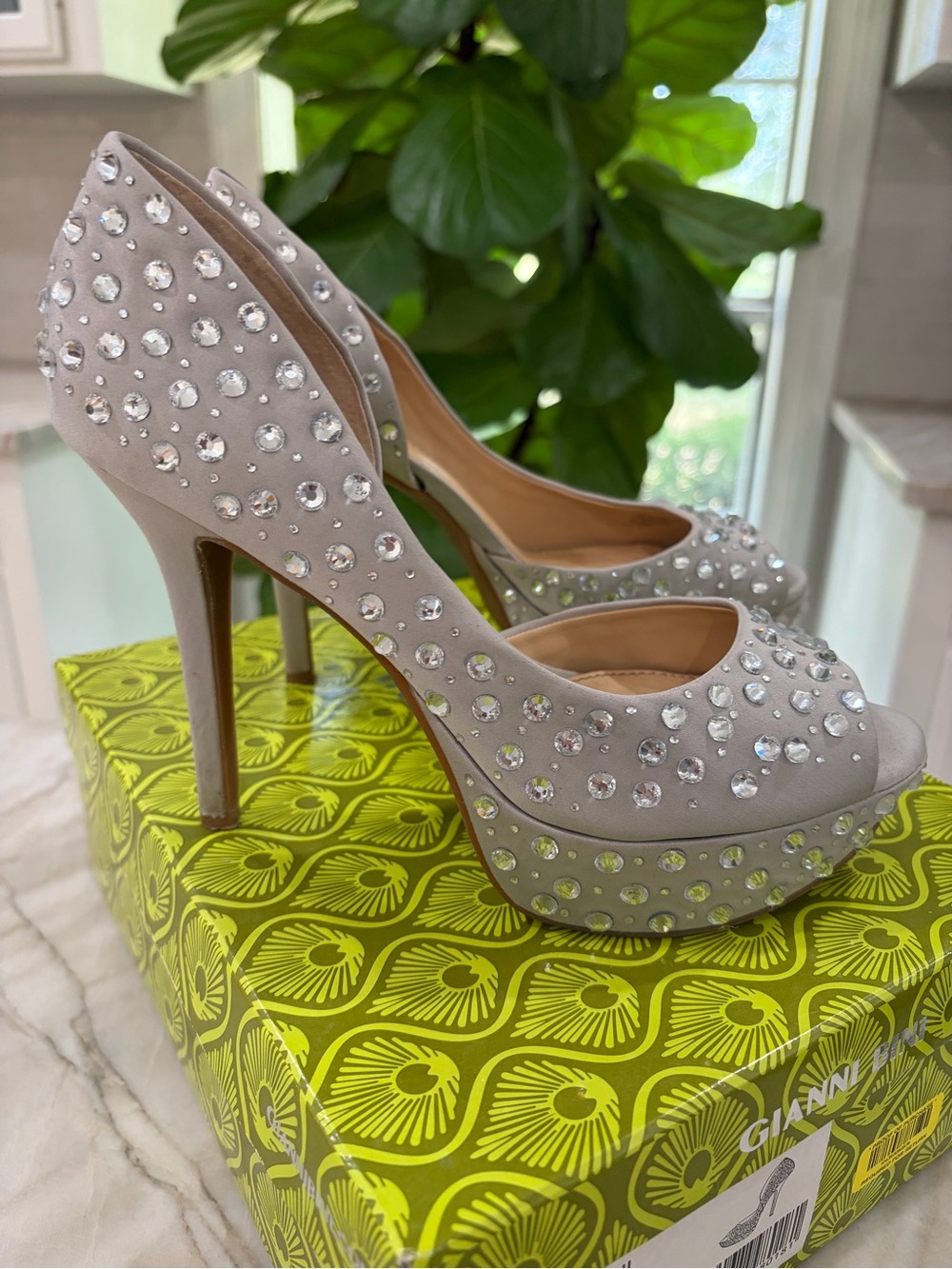 Gianni Bini Larissa Light Gray Crystal/Rhinestone Embellished Platform Pumps 8 M